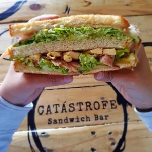 Ahora los sándwich son de muchos pisos, ¡conoce Catástrofe!