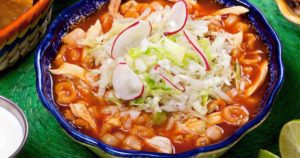 EL POZOLE ES SALUDABLE Y NO ENGORDA SEGÚN EL IMSS