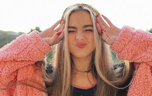 CON USTEDES… LA INFLUENCER MEJOR PAGADA DE TIK TOK