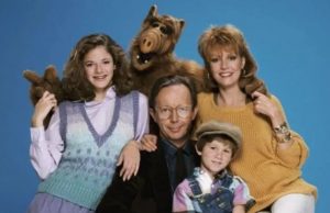 CINCO SERIES DE LOS 80´S QUE DEBES MARATONEAR ANTES DE QUE TERMINE EL AÑO