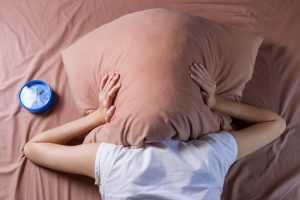 ¿CÓMO TE AFECTA UNA NOCHE DE DESVELO?
