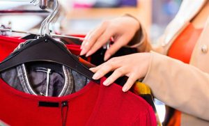 ¿QUÉ PASARÁ CON LA ROPA DEVUELTA A LAS TIENDAS DURANTE LA PANDEMIA?