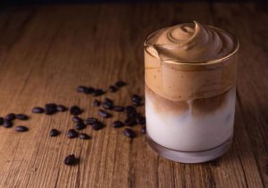 HAZ TU PROPIO “DALGONA COFFEE”