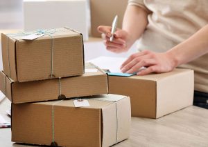 CINCO IDEAS PARA CONSENTIR A TUS ABUELITOS A DISTANCIA