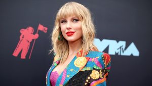 TAYLOR SWIFT SERÁ PREMIADA COMO “ARTISTA DE LA DÉCADA”